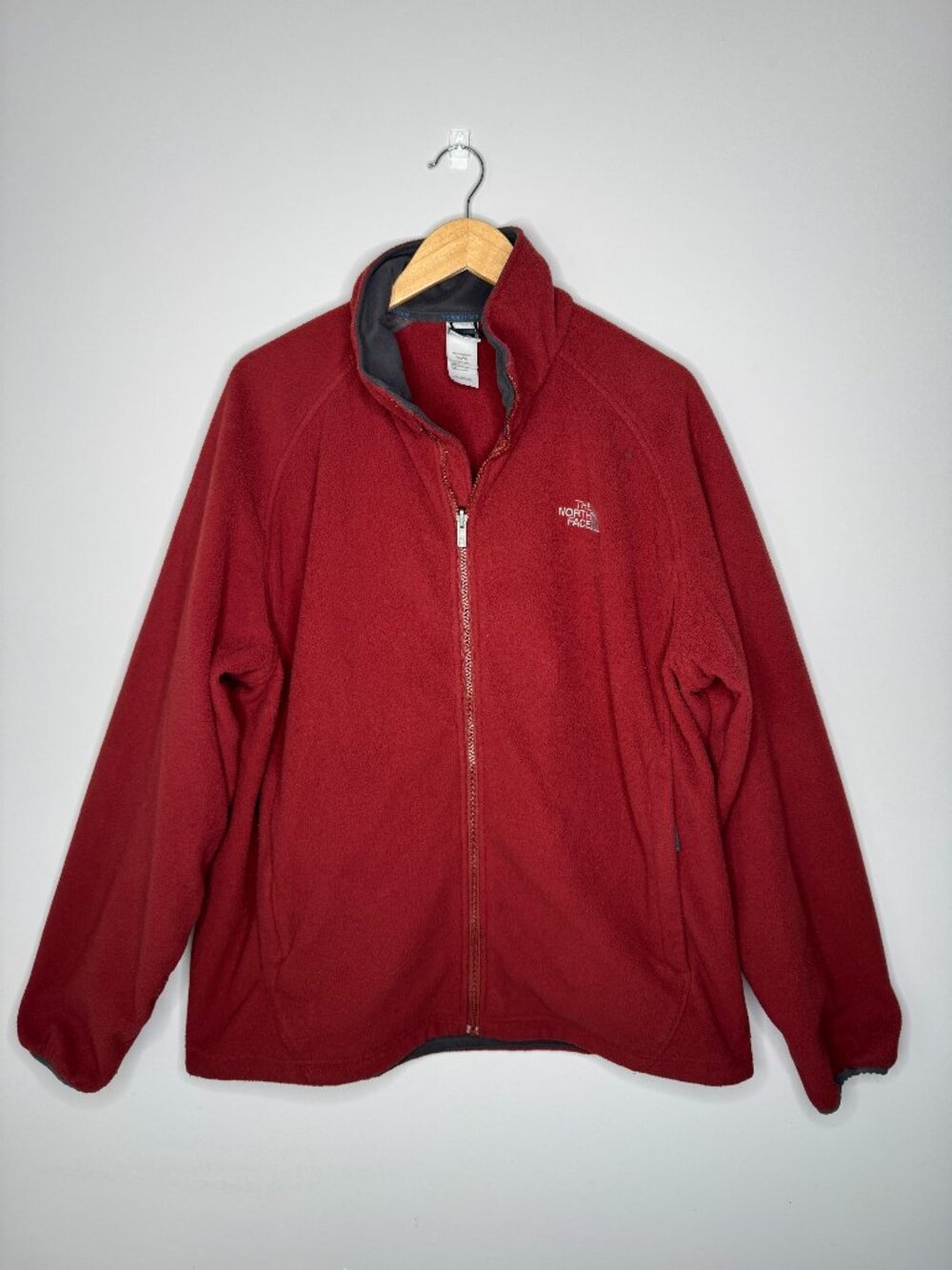 The North Face Mens XL Polyester Fleece Full Zip Dark Red Jacket Zip Pockets AXM